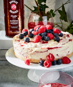 Chilled Berry & White Chocolate Cheesecake