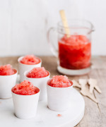 Strawberry White Wine Slushy 